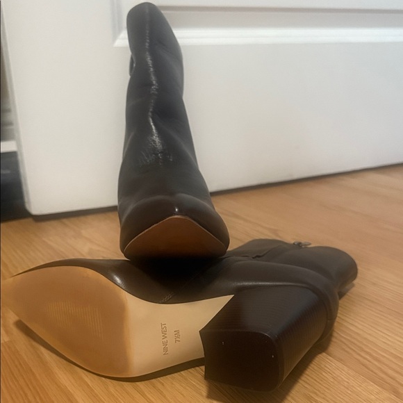 Elegant Brown woman’s  Ankle Boots Nine West size 7 1/2 brown leather . S12 - Picture 5 of 14